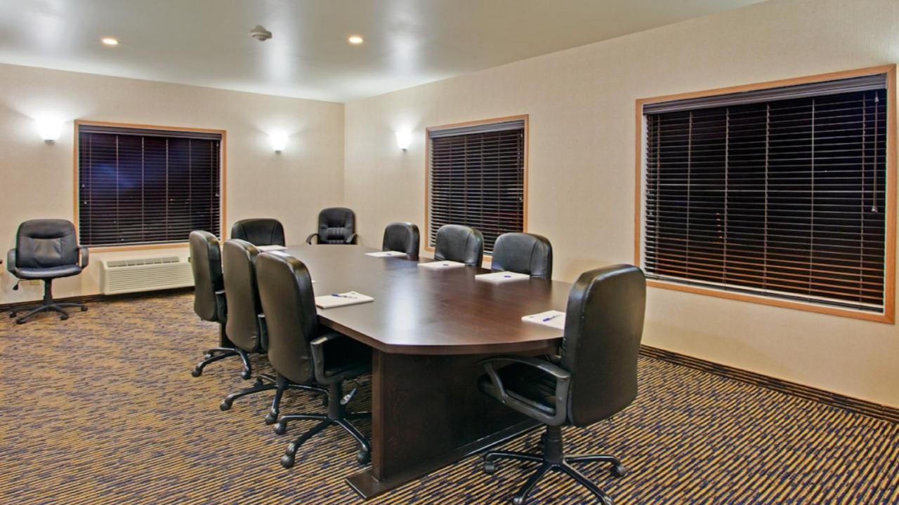 Holiday Inn Express Hotel & Suites Swift Current By Ihg Zewnętrze zdjęcie