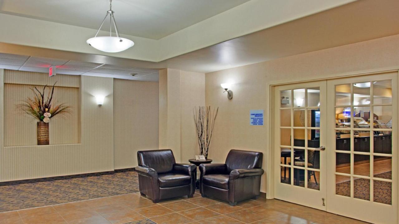 Holiday Inn Express Hotel & Suites Swift Current By Ihg Zewnętrze zdjęcie